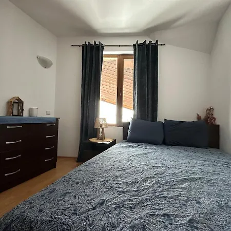 Modern Two-story 2br Parking View Μπάνσκο